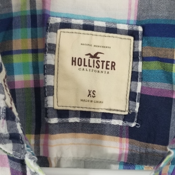 Hollister Flannel Long Sleeved Collared Shirt. Size XS. Dual Front Pockets. - Picture 3 of 6